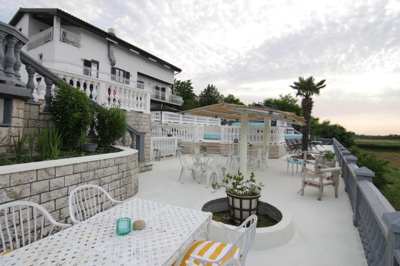 Guesthouse Sole Secovlje Exterior photo